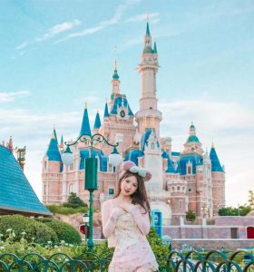 上海迪士尼票价上涨引热议：游客还愿意买单吗？